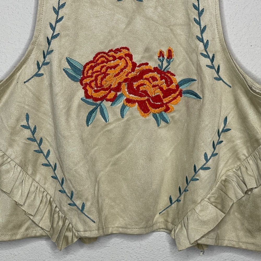 Zara Embroidered Top - Picture 4 of 8